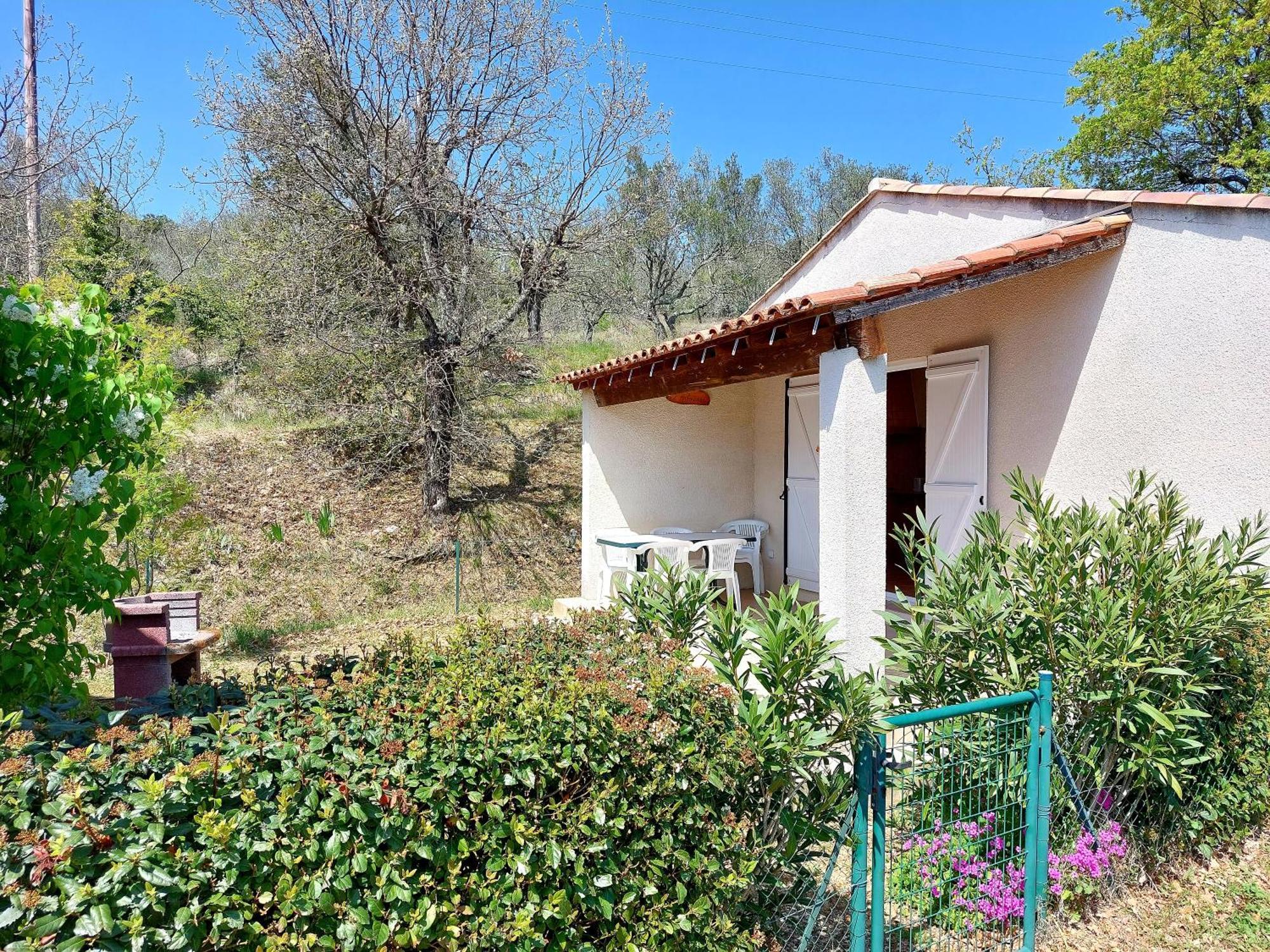 Village De Gites La Fontinelle Bessas Exterior photo