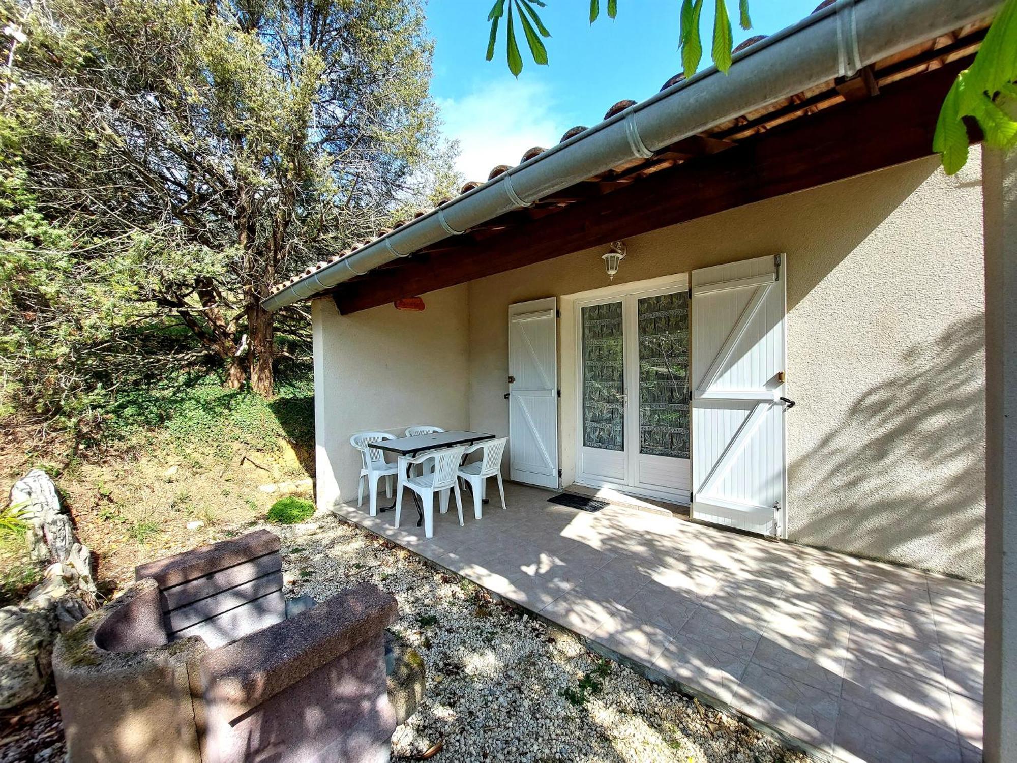 Village De Gites La Fontinelle Bessas Room photo
